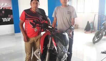 Bajaj Pulsar - Jaén 06801 Bajaj Pulsar - Jaén 06801