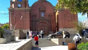 Carhuaz, Ancash, Perú - Carhuaz 02127