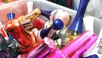 Cosméticos y Perfumería - Av.Solar 502