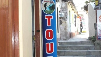 Huancaraylla Tours Perú - 05000