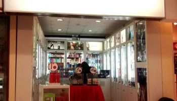 Perfumerías Unidas - Av. De La Marina 2000