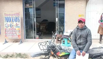 Taller Reparación de Motos Carlitos - Calle Ladislao Espinar