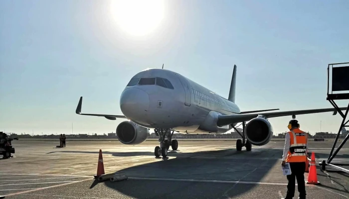 Aeropuerto Internacional Capitan Fap Carlos Martinez De Pinillos Abierto Ahora - Huanchaco 13000