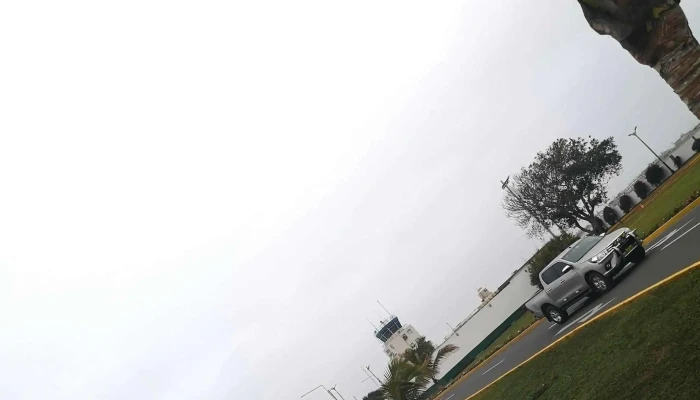 Aeropuerto Internacional Capitan Fap Carlos Martinez De Pinillos Instagram - Huanchaco 13000