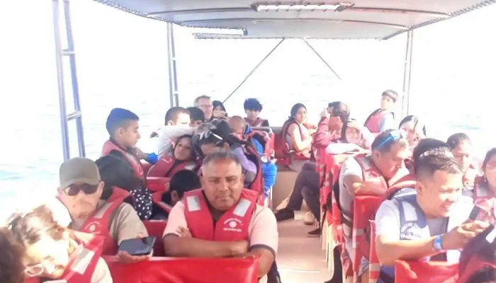 Alpha Travel ( islas ballestas ) - Paracas 11550