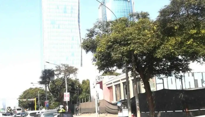 Av. Javier Prado Este - Perú