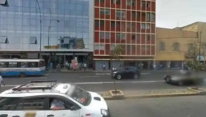 Botica 2000 -  Abierto Ahora - Lima