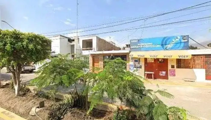 Botica Akitafarma Horario - Aucallama