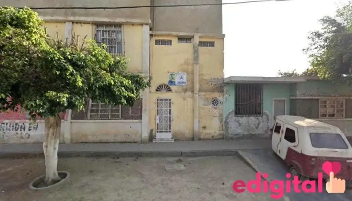 Botica Ayacucho - Ave Guillermo Bracamonte