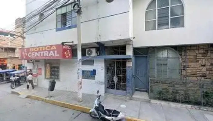 Botica Central Ciudad De Jaen Ubicaciondeg - Jaén