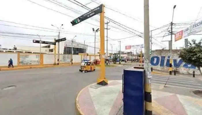 Botica Claudia -  Opiniones - Av. San Martin