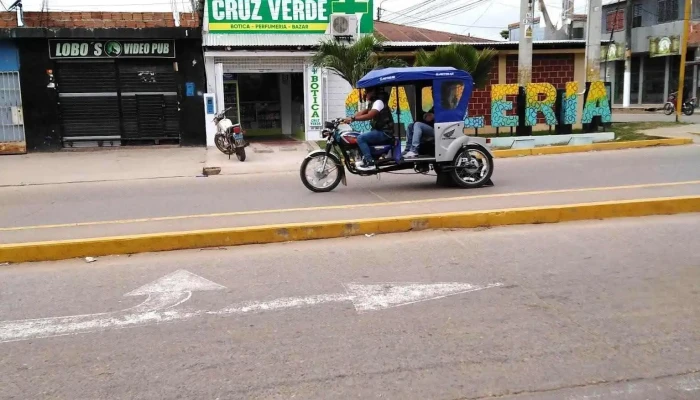 Botica Cruz Verde -  Telefono - Pucallpa