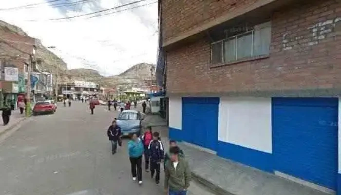 Botica El Pueblo -  Zona - Av. Andres Avelino Caceres