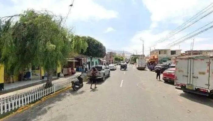 Botica Farma Cruz -  Comentariosdeg - Moche