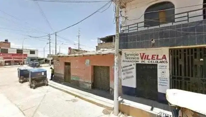 Botica G Y C -  Fotosdeg - Tambo Grande