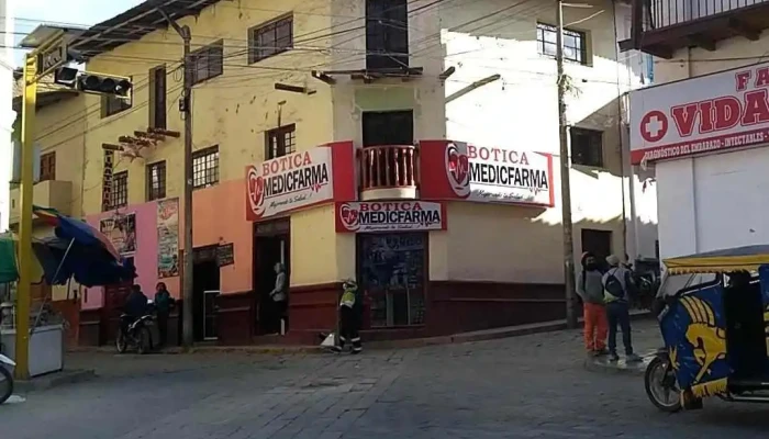 Botica Medicfarma -  Fotos - Otuzco