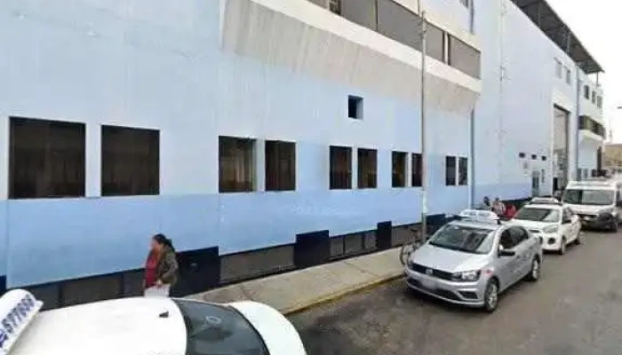 Botica Real -  Cerca De Mideg - Trujillo, la Libertad