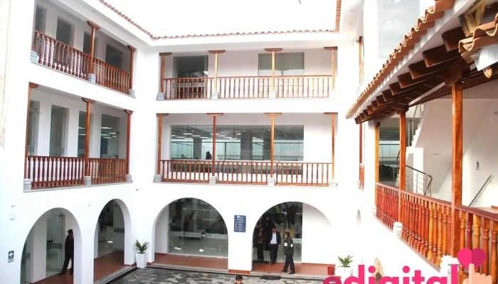 Cooperativa de Ahorro Y Crédito San Cristóbal de Huamanga - Ayacucho 05003
