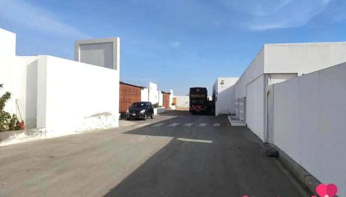 Cruz Del Sur Bus Station - Paracas