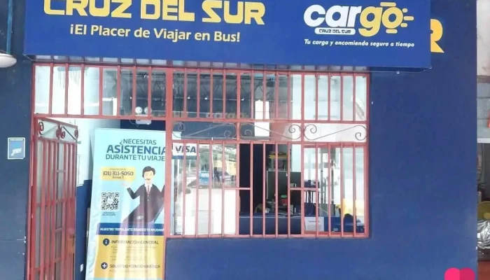 Cruz del Sur - Terminal Terrestre