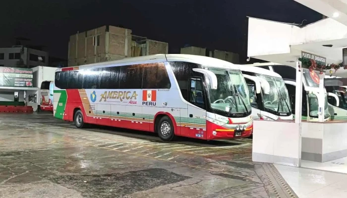 Empresa De Transporte America Express -  Principal - Trujillo 13007