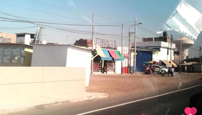 Empresa de Transportes Chiclayo - Agencia Lambayeque - Au. Panamericana N
