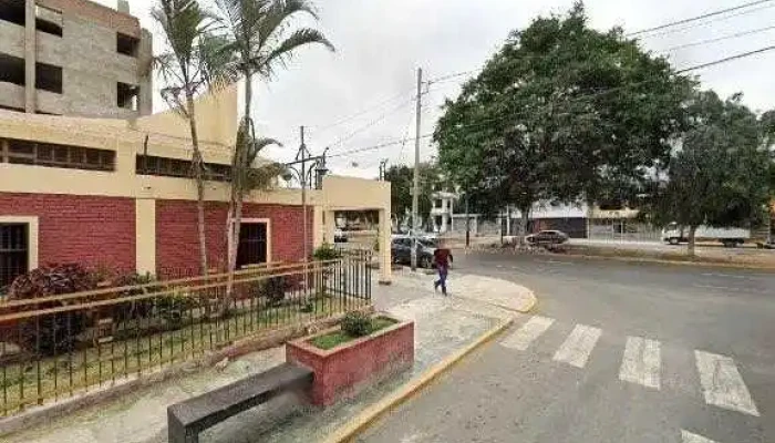Farmacia -  Cerca De Mi - Trujillo