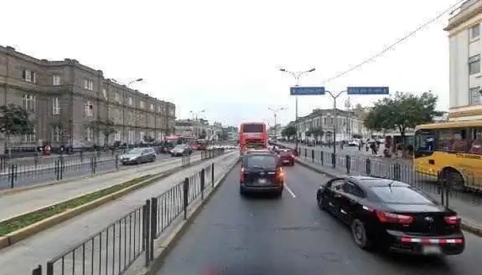 Farmacia Emergencia - Lima
