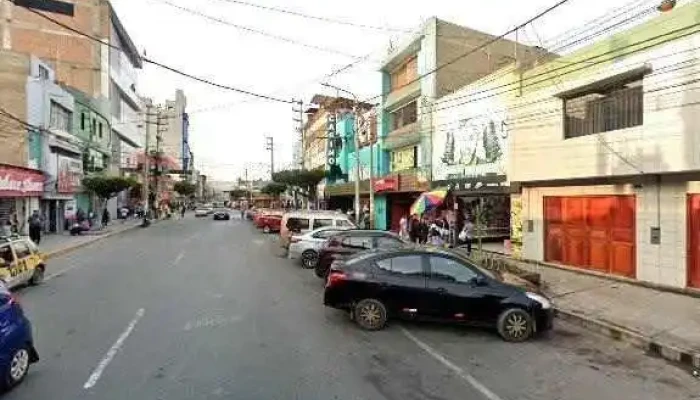 Farmacia Inka Farma -  Cerca De Mideg - Chimbote