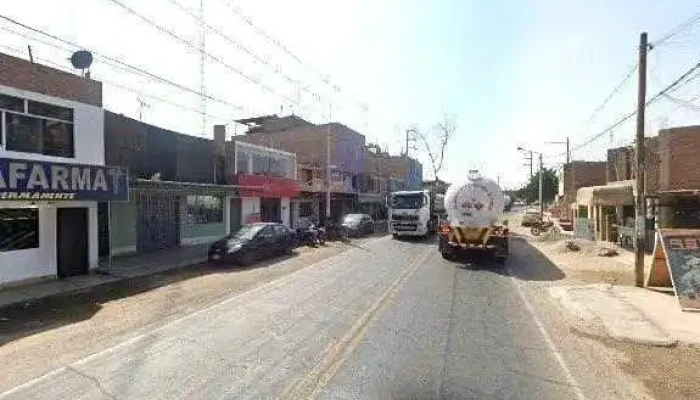 Farmacia L F Videos - Peru