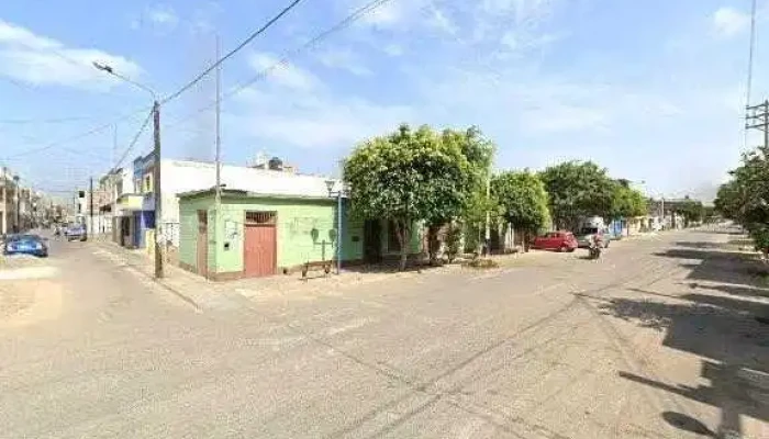 Farmacia Lumefar -  Abierto Ahora - Salaverry