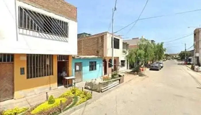 Farmacia Luz -  Farma Fotos - Víctor Larco Herrera