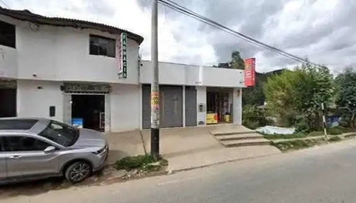 Farmacia Mardely -  Fotos - 3n