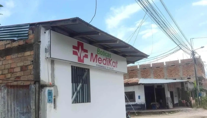 Farmacia Medikat -  Opiniones - Nueva Cajamarca