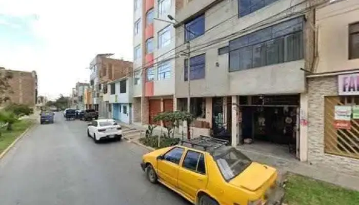 Farmacia Raquel Puntaje - Trujillo
