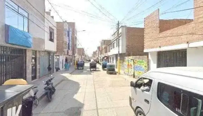 Farmacia San Juan -  Videos - Monsefú