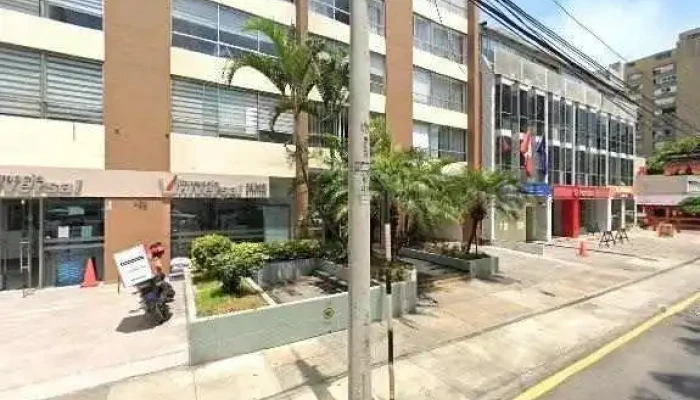 Farmacia Universal -  Instagramdeg - Miraflores