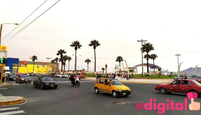 Ittsa Bus -  Automovil - Chimbote