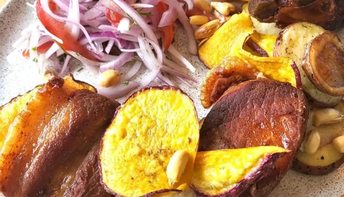 Maray carnes y pizzas a la piedra volcánica - Av. Salaverry N°103