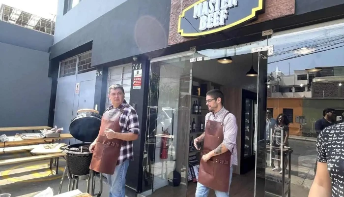 Master Beef - Miraflores 15074