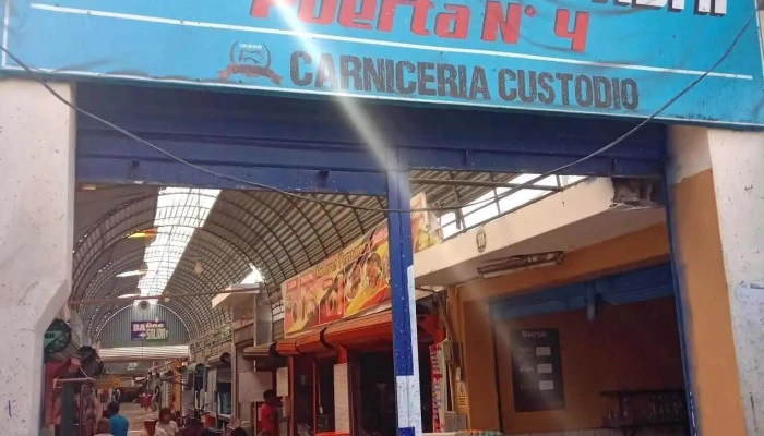 Mercado 21 de Abril - Av. José Balta