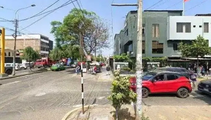 Mifarma Los Pinos -  Dondedeg - Trujillo