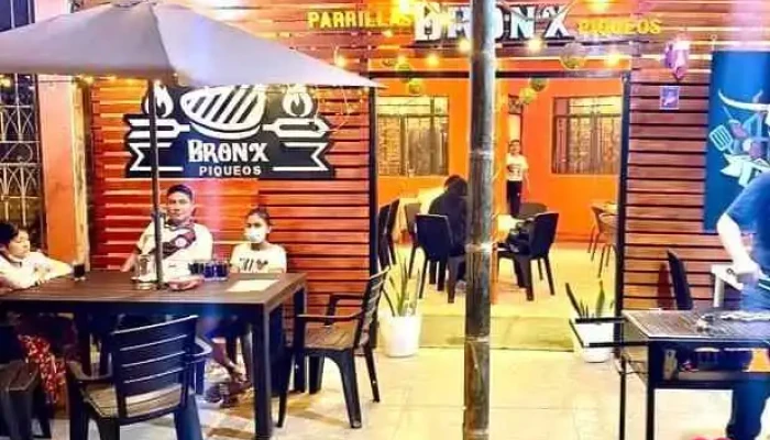 Parrillas y Piqueos Bronx - C. Tumbes 140