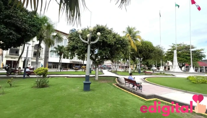Plaza Mayor De Iquitos -  Videos - Iquitos