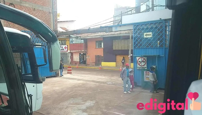 Terminal de Buses para Urcos - Cusco 08002