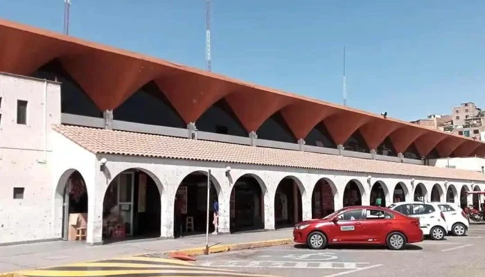Terminal Terrestre De Arequipa -  Automovil - Arequipa