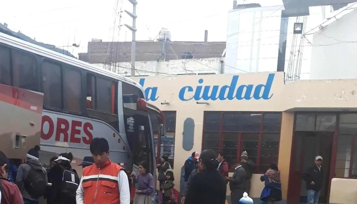 Terminal Terrestre Lircay -  Comentarios - Lircay