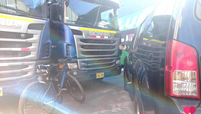 Transportes Andorina   Agencia Arequipa Camion - Arequipa